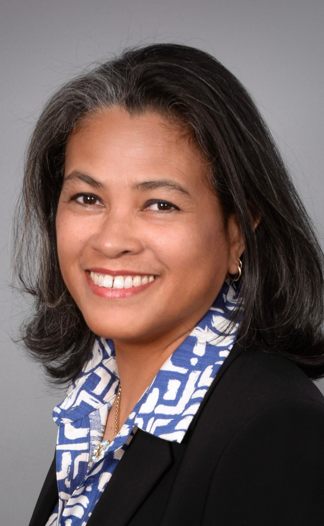 Nom : Riana Ravoajanahary Fonction : Responsable Risques Transverses Ecofi Investissements